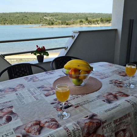 Apartmani Rudi Anić Esterno foto