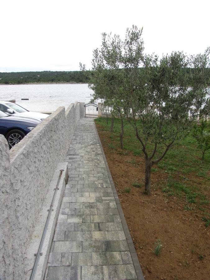 Apartmani Rudi Anić Esterno foto