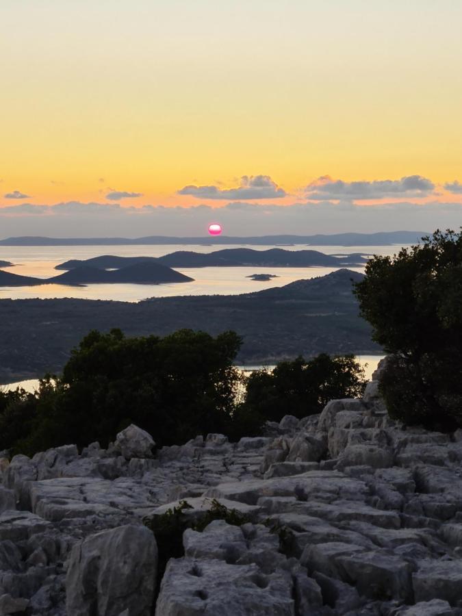 Apartmani Rudi Anić Esterno foto